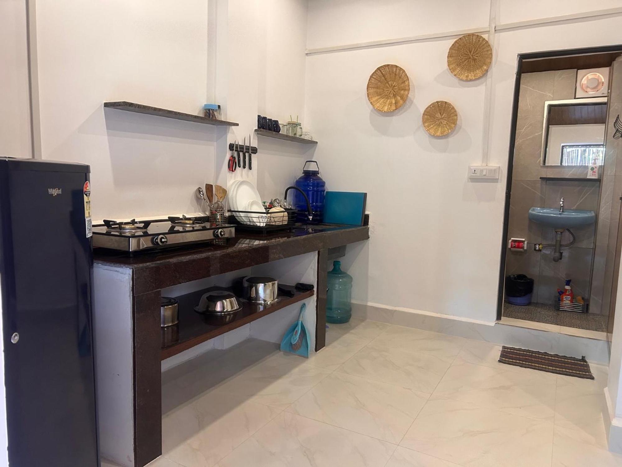 Palm Breeze Suites Палолем Екстериор снимка